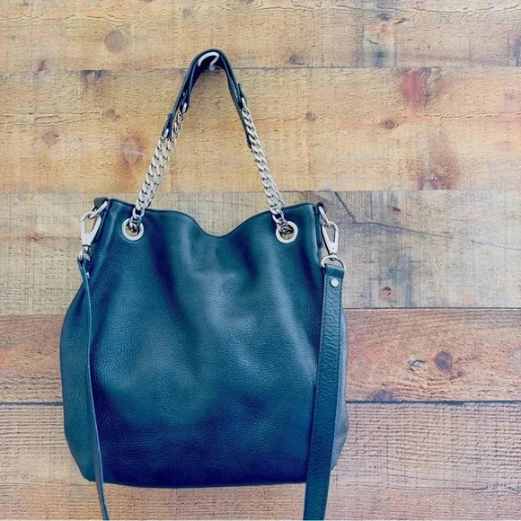 Micheal Kors Jet Set Travel Black Pebbled Leather Shoulder/Crossbody Bag - Picture 2 of 12